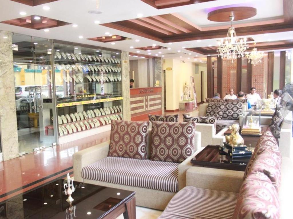 Mahadev Hotel Kathmandu Luaran gambar