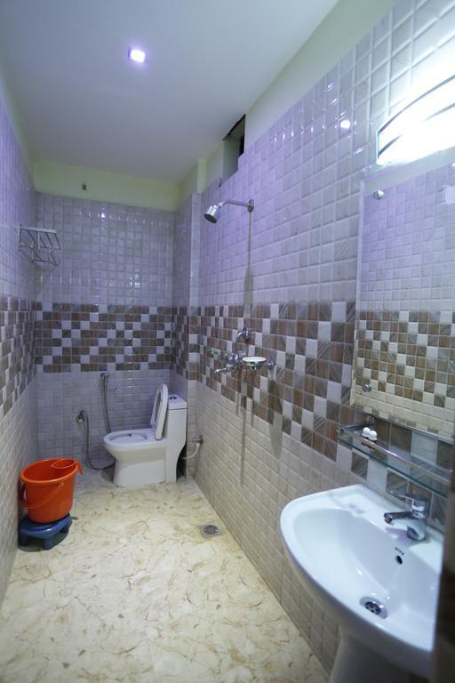 Mahadev Hotel Kathmandu Luaran gambar